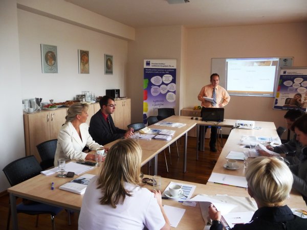 Diskuse se zástupci vzdělávacích institucí